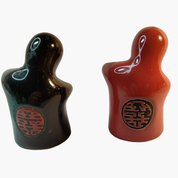 Hugging Salt Pepper Shakers Black Red Embracing Hugging Japanese Ying Yang Asia - Picture 4 of 16